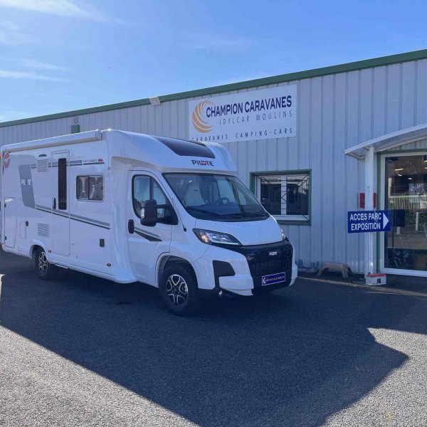 Champion Caravanes et Camping Car P 690 Pilote