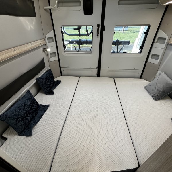 Champion Caravanes et Camping Car TWIN 600 SP FAMILY Adria