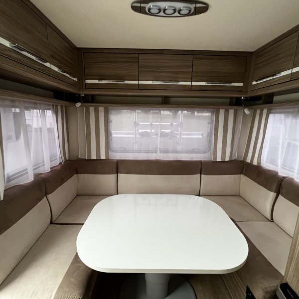 Champion Caravanes et Camping Car ELEGANCE 490 SA La Mancelle