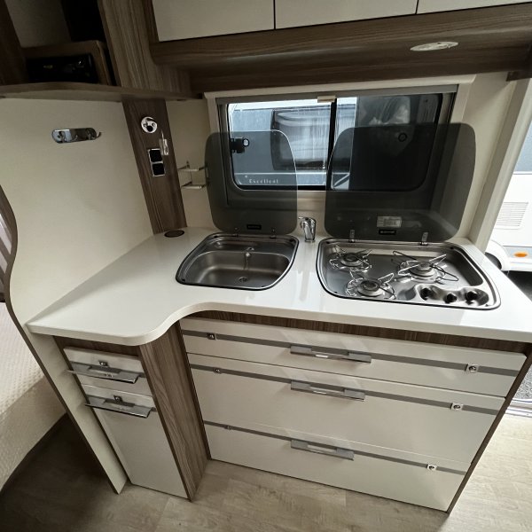 Champion Caravanes et Camping Car ELEGANCE 490 SA La Mancelle