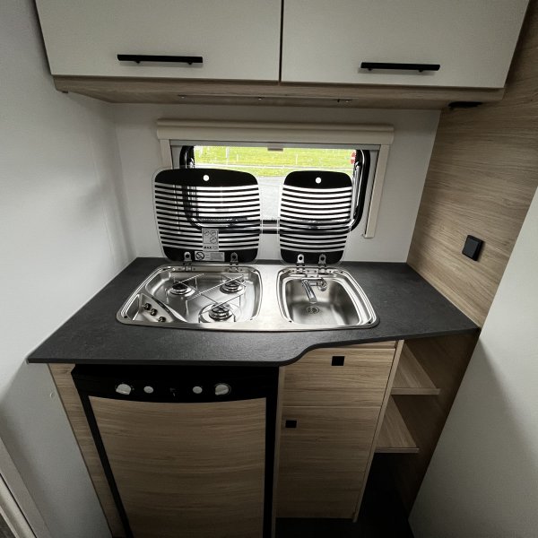 Champion Caravanes et Camping Car ALBA 400 Caravelair