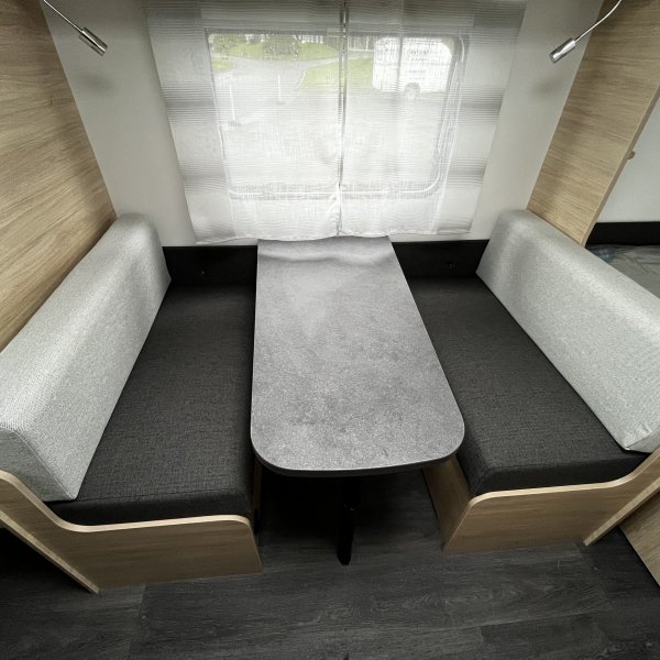 Champion Caravanes et Camping Car ALBA 400 Caravelair