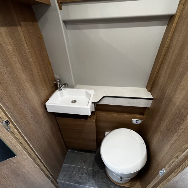 Champion Caravanes et Camping Car 60 T Giottiline