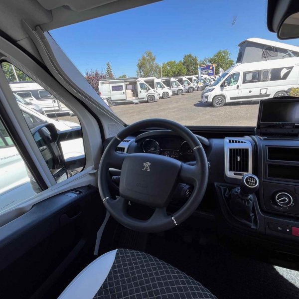 Champion Caravanes et Camping Car GIOTTILINE TOSCAN 74 NF Giottiline