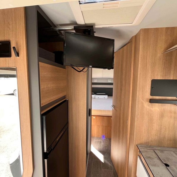 Champion Caravanes et Camping Car GIOTTILINE TOSCAN 74 NF Giottiline