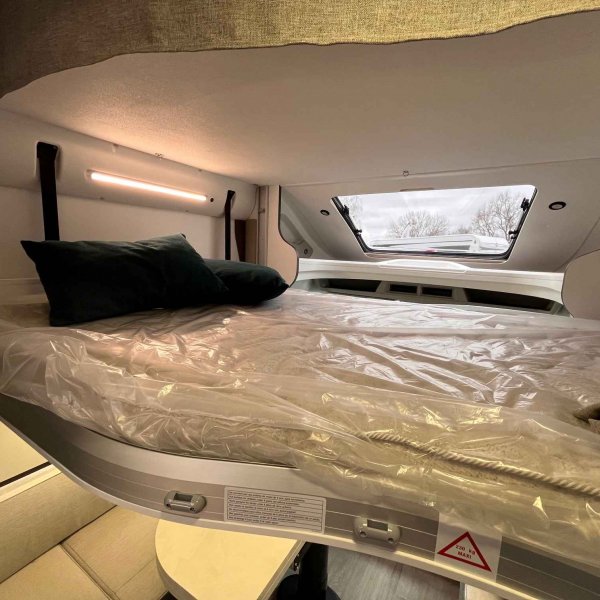 Champion Caravanes et Camping Car TESSORO 425 Benimar