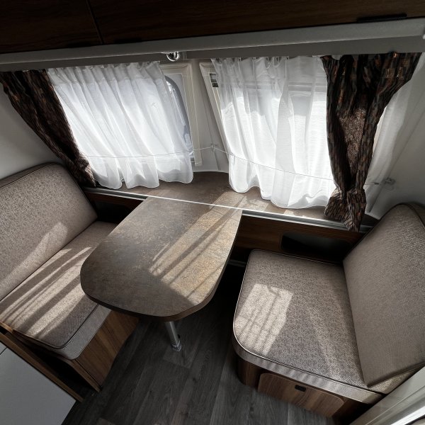 Champion Caravanes et Camping Car TOURING 310 FAMILIA LEGEND EDITION Eriba