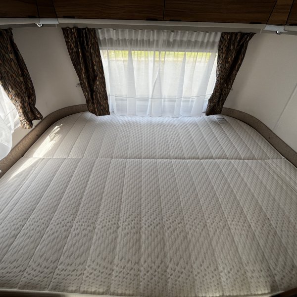 Champion Caravanes et Camping Car TOURING 310 FAMILIA LEGEND EDITION Eriba