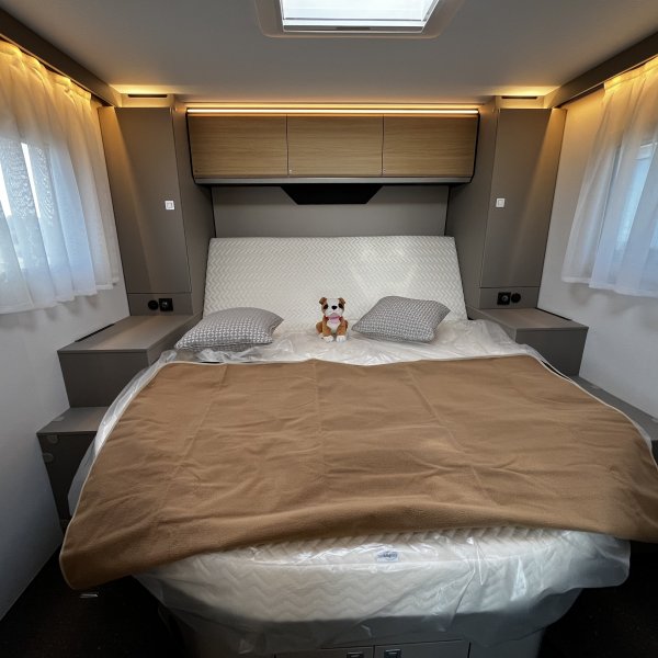 Champion Caravanes et Camping Car COMPACT DC Adria