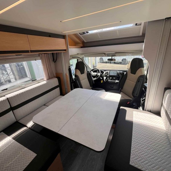 Champion Caravanes et Camping Car GIOTTI LINE SIENA 396 Giottiline