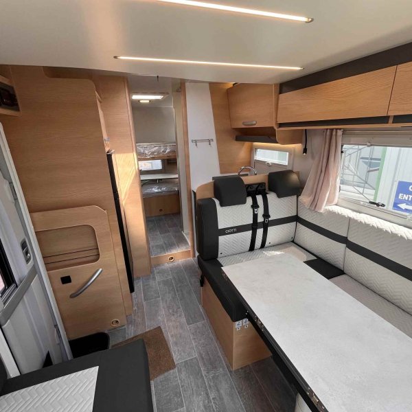 Champion Caravanes et Camping Car GIOTTI LINE SIENA 396 Giottiline