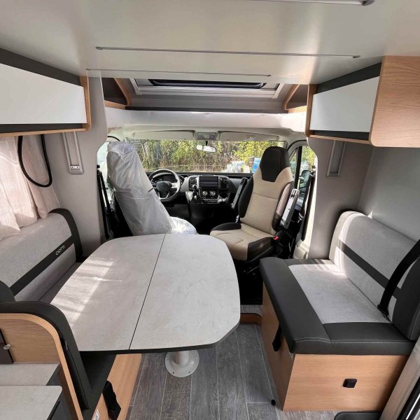 Champion Caravanes et Camping Car SIENA 397 S EDITION LIMITEE Giottiline