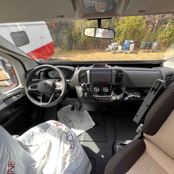 Champion Caravanes et Camping Car SIENA 397 S EDITION LIMITEE Giottiline