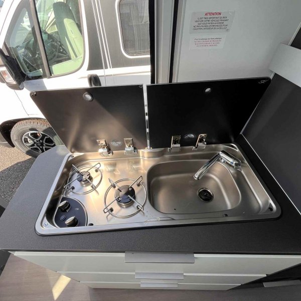 Champion Caravanes et Camping Car TWIN SUPREME 600 SPB Adria