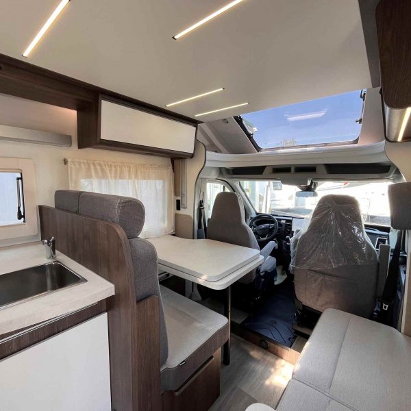 Champion Caravanes et Camping Car TESSORO 463 UP Benimar