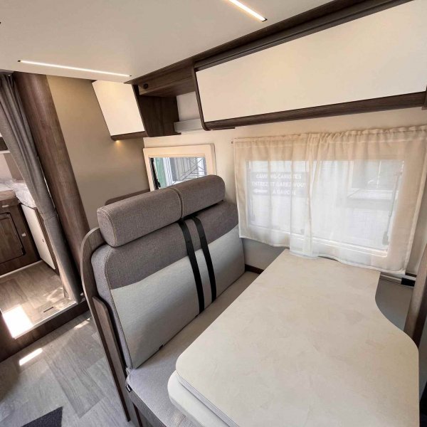 Champion Caravanes et Camping Car TESSORO 463 UP Benimar
