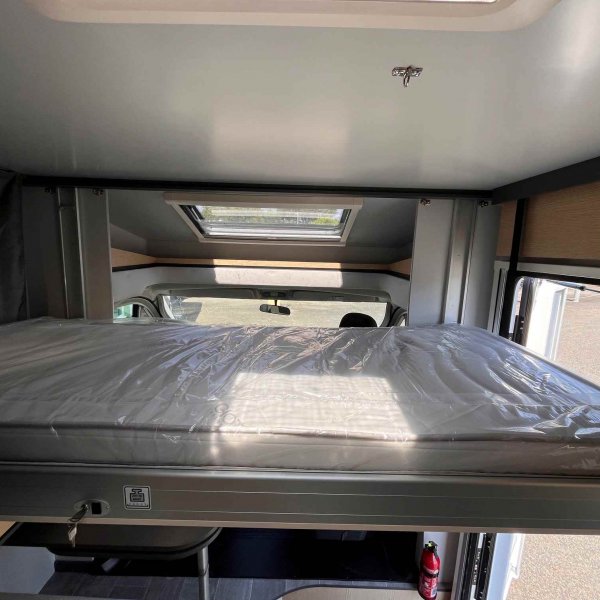 Champion Caravanes et Camping Car COMPACT CX66 PREMIERE EDITION Giottiline